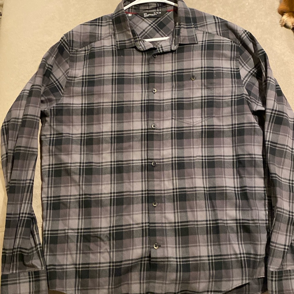 Under armor men’s plaid button up shirt
